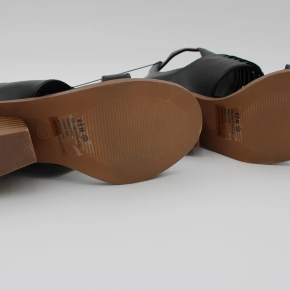 Women's Wedge Sandal, Black/Tan (Size 6.5, NWT) - Picture 7 of 10